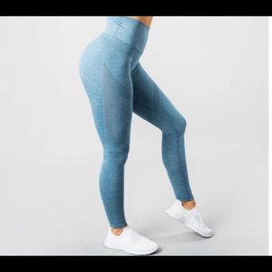 Alphalete Storm Blue Aero Leggings